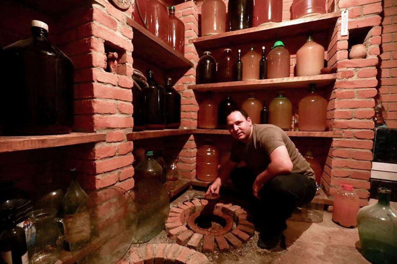 Apartamenti Laliashvilebi'S Wine Cellar Тбилиси Экстерьер фото